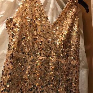 Beautiful prom dress Gold sequin gown 😊
